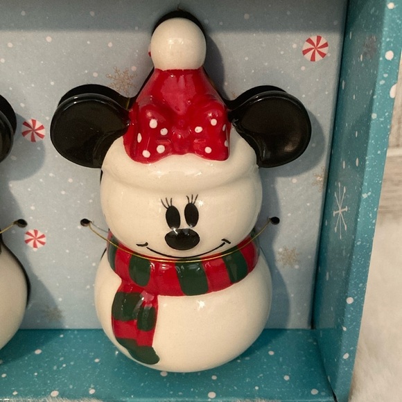 Disney Christmas Mickey and Minnie Mouse Shakers - Picture 3 of 5